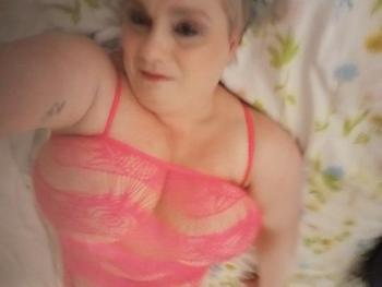 Connie, 40  female escort, Olympia