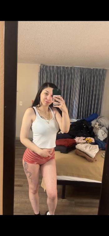 star, 22  female escort, Olympia