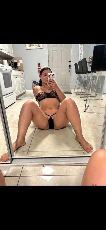 Josie, 30  female escort, Olympia