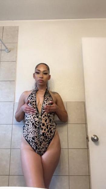 2062785742, female escort, Olympia
